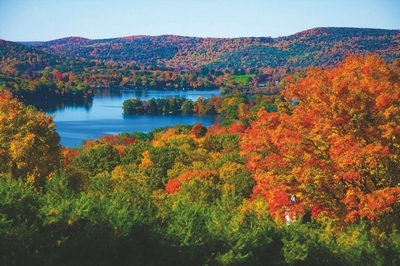 MN Fall pics and lake 2.jpg